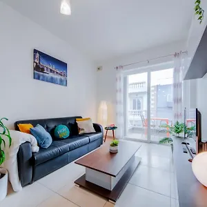 Prime Location, Modern In St Julian's, Paceville, 8 By Vaganza Appartamento